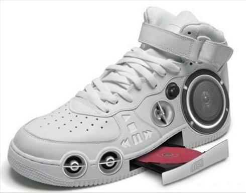 cd-player-sneaker