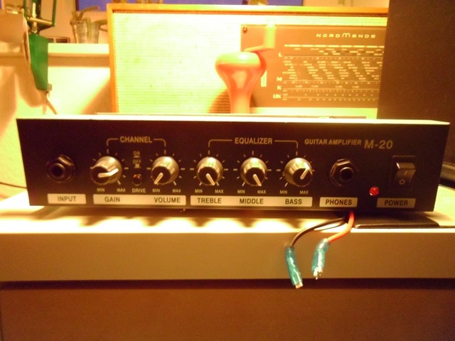 Guitar Amplifer M-20