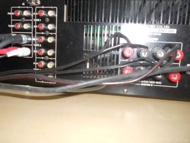 AKAI AM-35 Rückseite