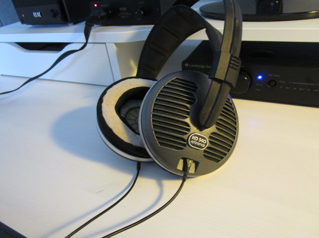 HD 540 Reference