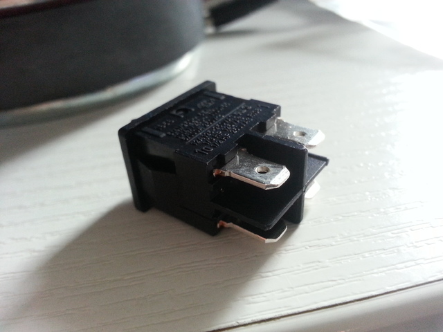 Anschlüsse Und Kabel