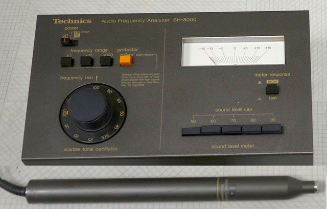 Technics SH-8000 Frequenzanalyzer