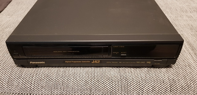 Panasonic Video Recorder NV J42 Frontseite