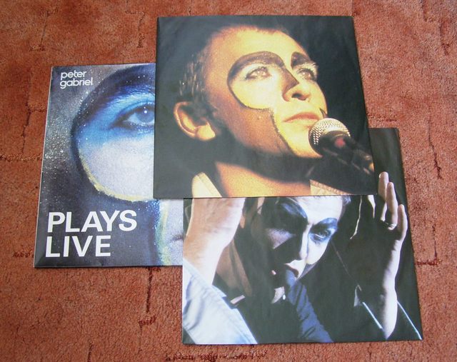 Peter Gabriel Plays Live