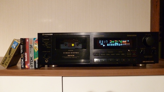 Pioneer CT 676