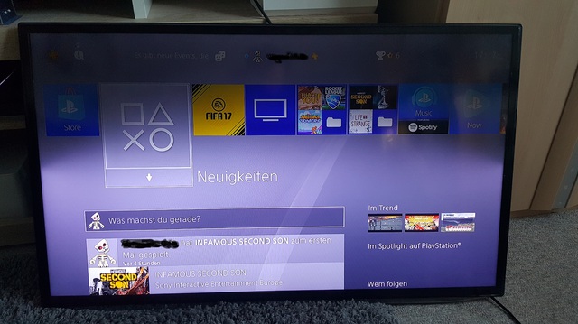 Eingeschalteter Modus, Als Beispiel PS4 Hauptmenü