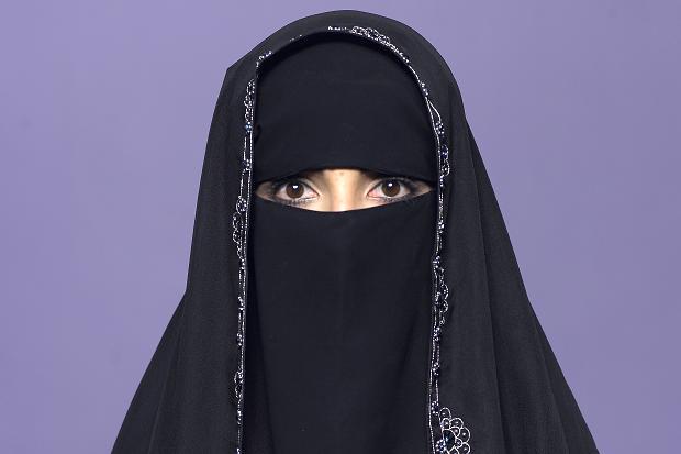 90359389 Burka 180642c