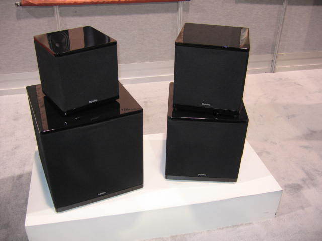 Deftech Supercubes CES Day 1 20070108 021