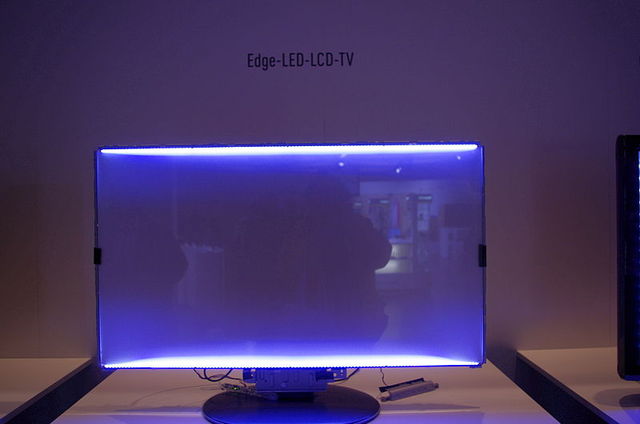 800px LCD Hintergrundbeleuchtung Mit Edge LEDs