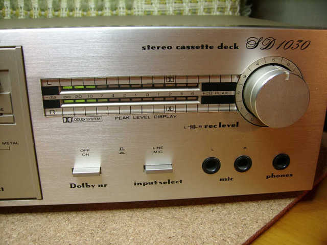 2013 11 06 Marantz SD 1030 05