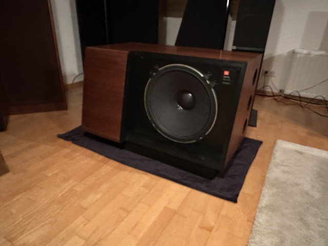 JBL B460 Subwoofer