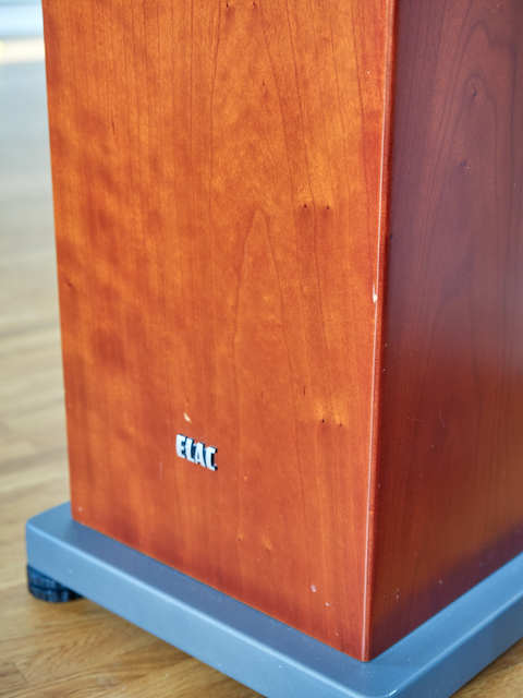 11 ELAC FS 208A SA031754
