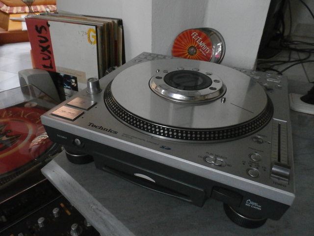 Technics SL-DZ 1200