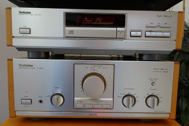 Technics SU-MA 10 und SL-PA 10 mit Zarge