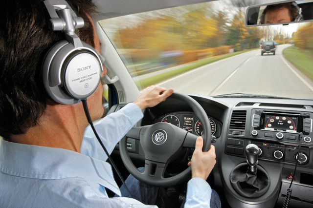 Köpfhörer-fahrer Sind Die Besseren Fahrer