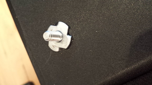 Jamo Sub 660 Spikes