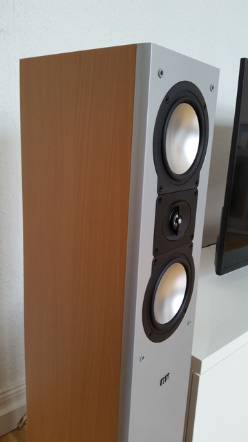 Elac 108.2 Silber/Buche