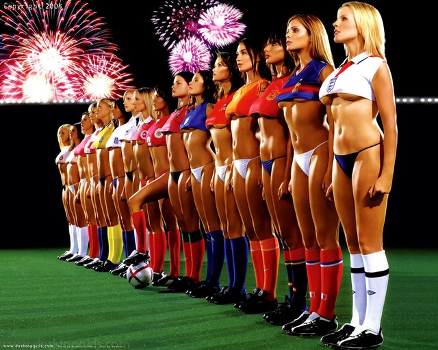 World Cup Football Girls 1280x1024