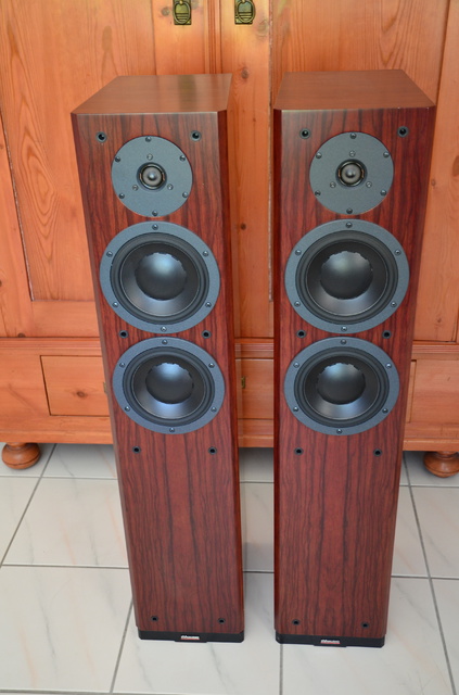 Dynaudio Focus 220 II