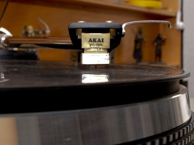 Akai AP-207