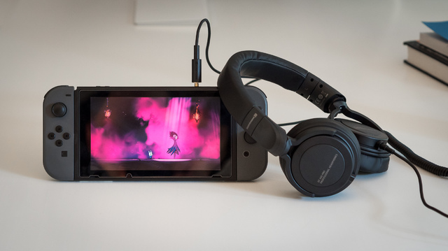 Nintendo Switch, Beyerdynamic DT 240 Pro