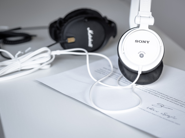 Sony MDR-V150