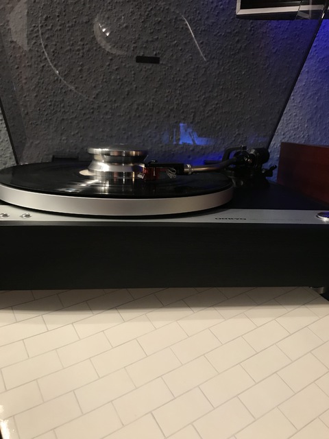 Onkyo DP1050