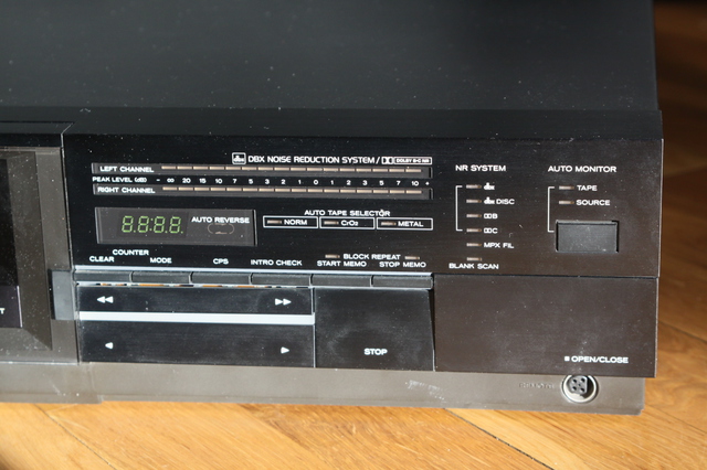 TEAC R-999X Auto Glide Panel