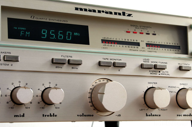 Marantz SR-8010