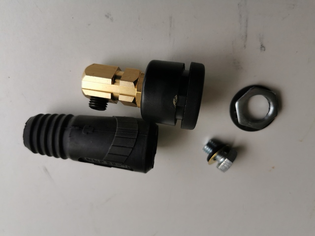 Masseanschluss Buchse 50mm² Stecker