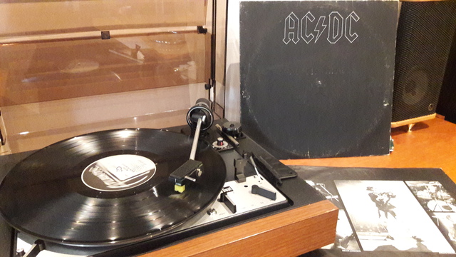 ACDC