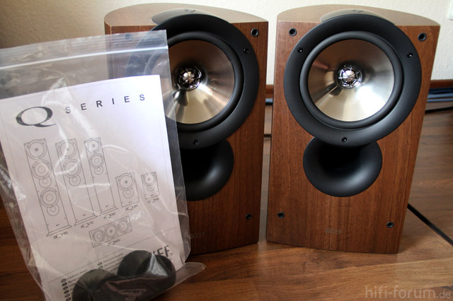 KEF IQ30