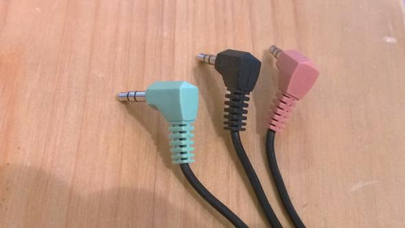 Die Kabel der Lautsprecher