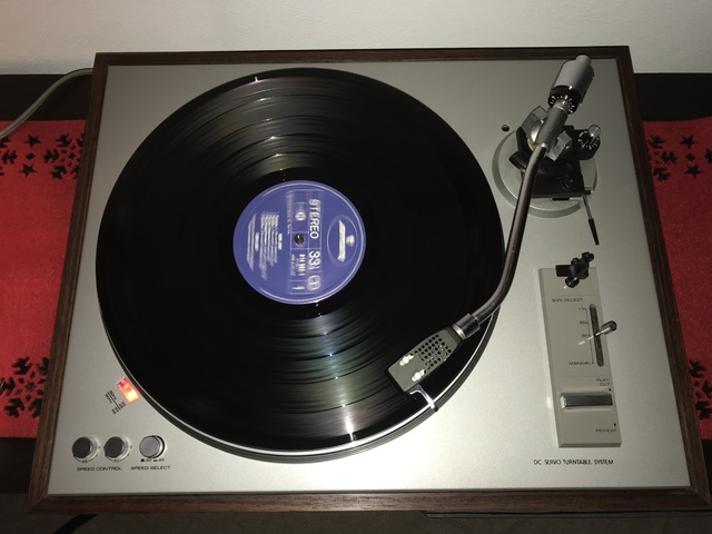 Thorens TD 150 MK2 & Toshiba SR-F330 Custom