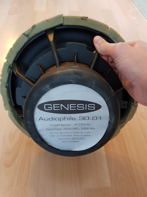 Genesis_Subwoofer_2