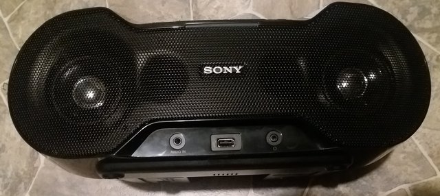 Sony ZS-RS70BTB Front