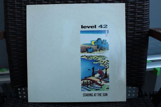 Level 42 - Staring At The Sun