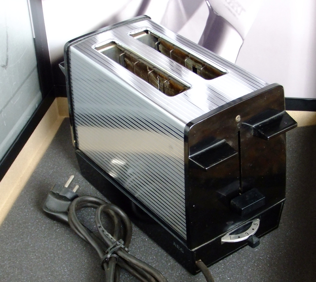 AEG Toaster