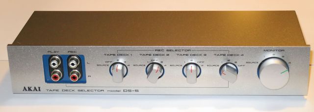 AKAI DS 5 1
