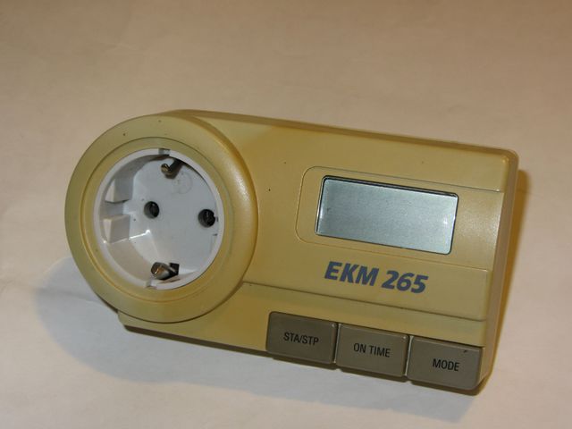 EKM265_1