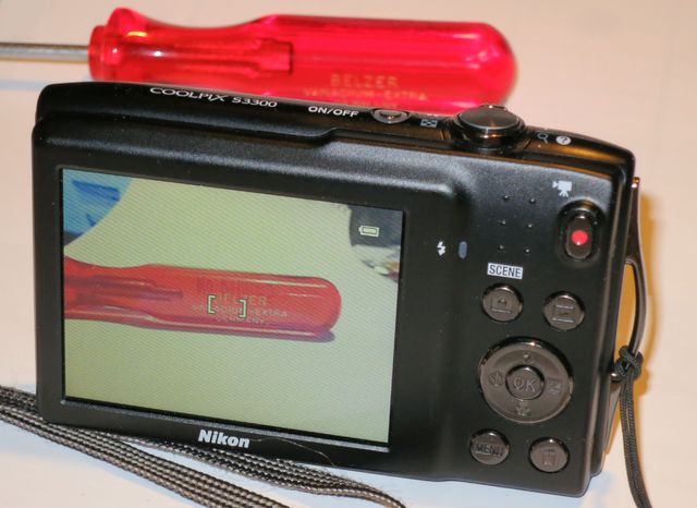 NIKON Coolpix S3300 2