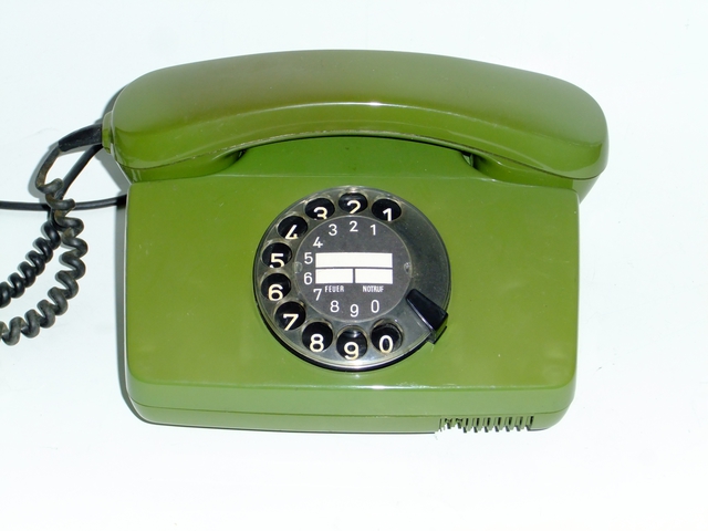 Telefon grn 1981