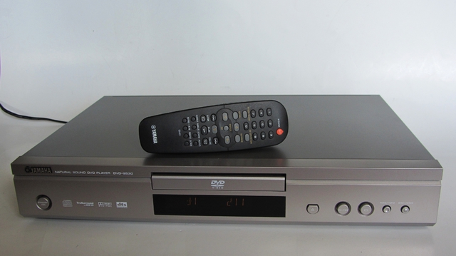 Yamaha DVD S530