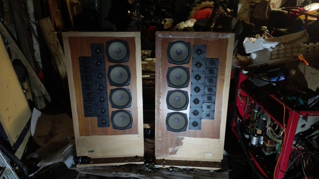 Grundig Monolith 120