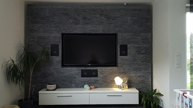 Bilder eurer steinwände / kiesbetten, racks, gehäuse hifi forum ... Steinmauer wohnzimmer