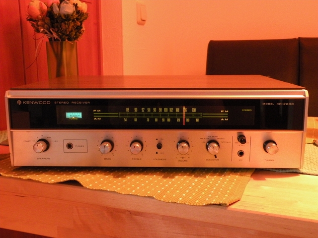 Kenwood KR-2200