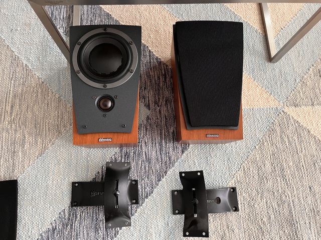 Dynaudio Contour S R