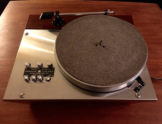 H.H. Scott 710 Stroboscopic Turntable