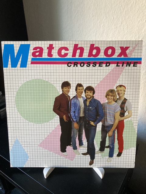 Matchbox - Crossed Line