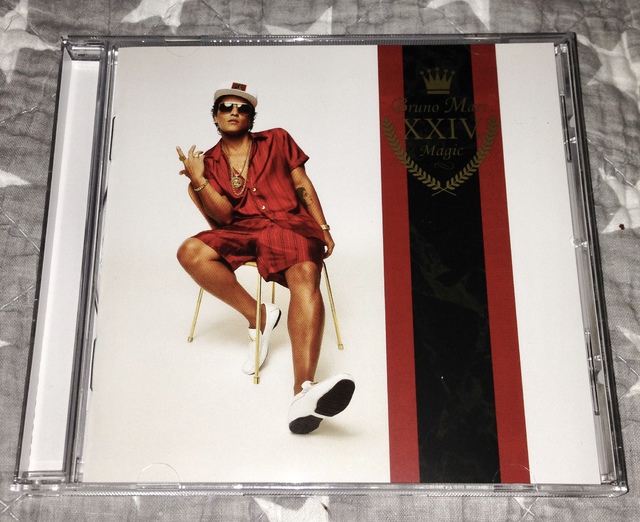 Bruno Mars - XXIV k Magic